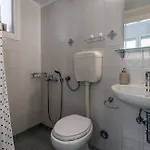 Дом отдыха Giorgantis House & *