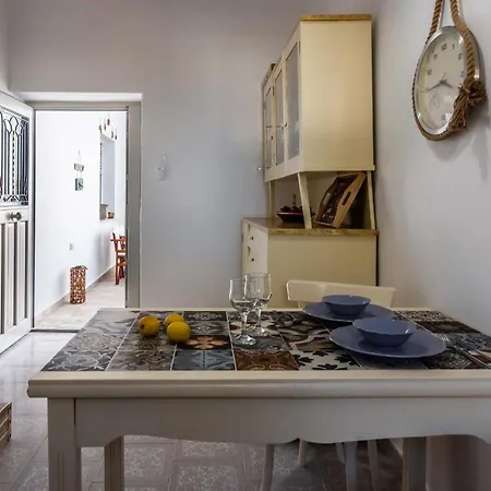 Nyaraló Giorgantis House & *