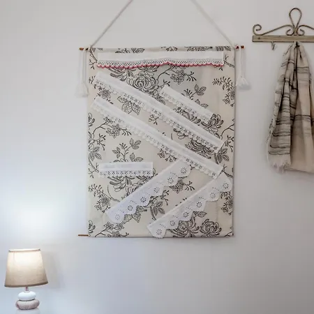 Giorgantis House & * Triovászalosz